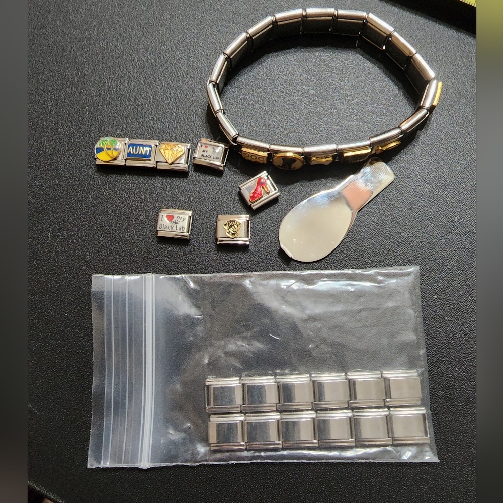 LIKE NEW! Charm Bracelet Stainless Steel~ BlinQ~ vintage Italian~ w/ charms